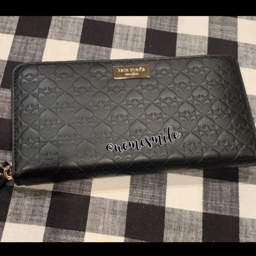 Kate Spade New York Women Penn Place Embossed Neda Zip Around Wallet Black
